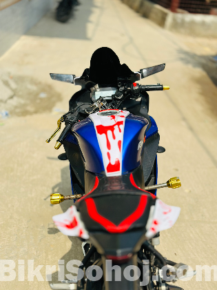 r15 v3